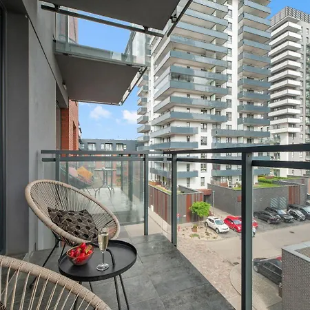 Apartament Downtown Bastion Wałowa Ii *