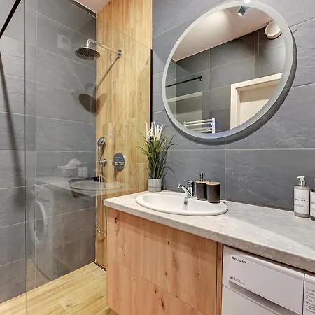 Bastion Walowa Center By Downtown Apartment *
